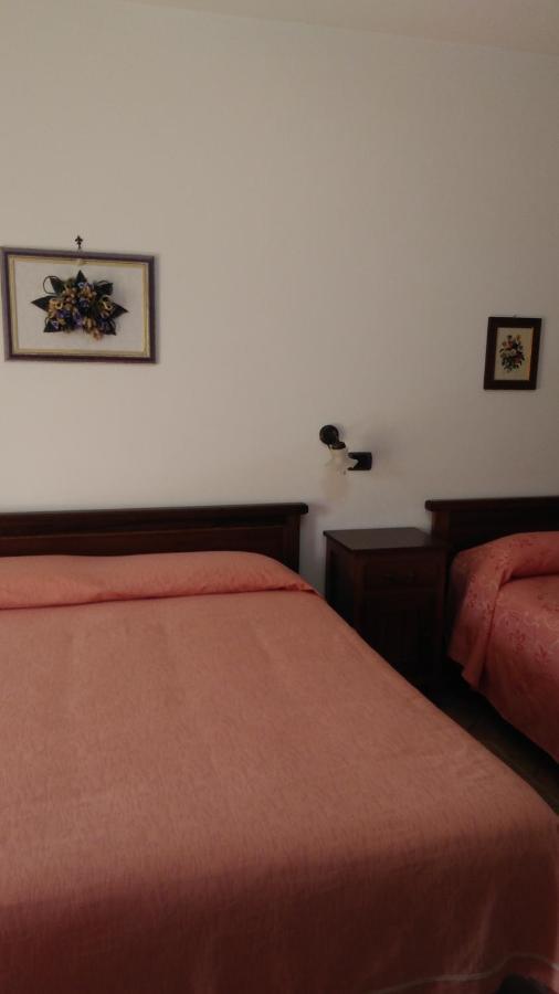 Agriturismo Le Viole Barolo Dış mekan fotoğraf