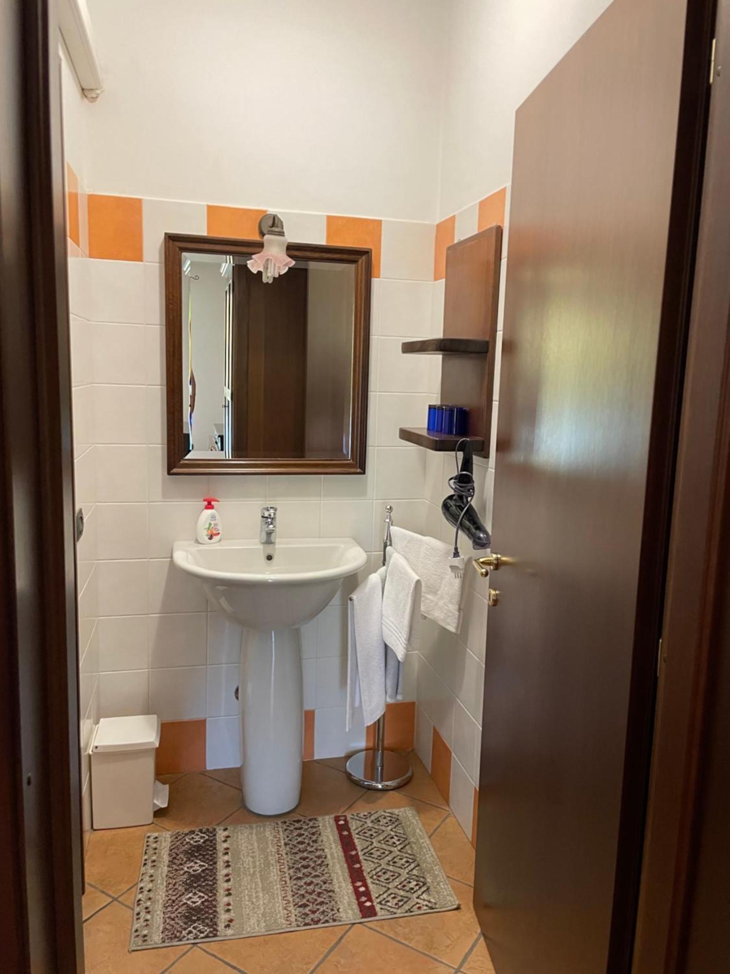 Agriturismo Le Viole Barolo Dış mekan fotoğraf